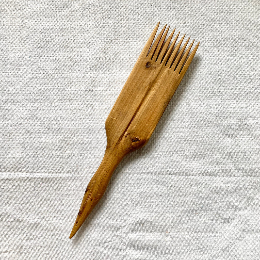 VINTAGE NAVAJO WEAVING COMB - 31