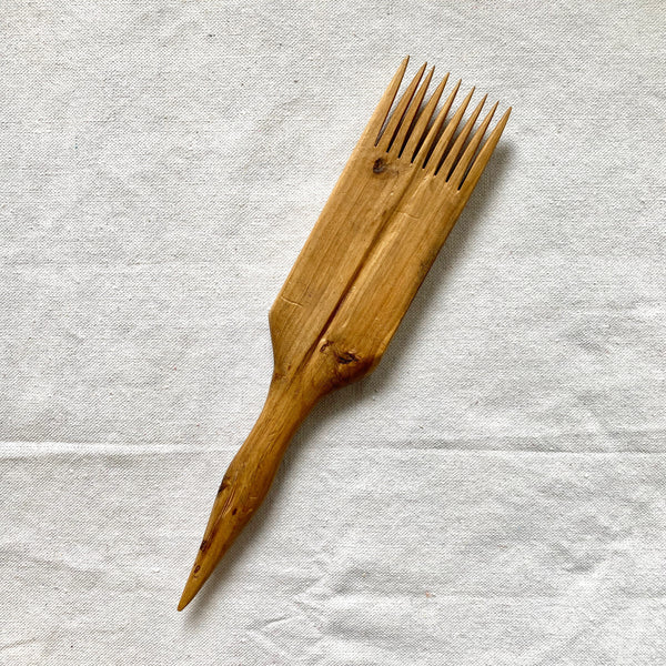 VINTAGE NAVAJO WEAVING COMB - 31
