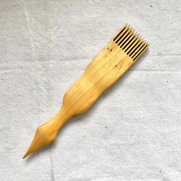 VINTAGE NAVAJO WEAVING COMB - 18